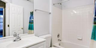 25242 DUNVEGAN Square Gallery 24