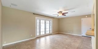 5-Bedroom Tempe Home with Private Pool, Guest House & Garage Near ASU Gallery 8