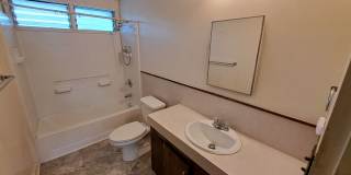 Large Studio Apartment - Unfurnished with AC Gallery 4