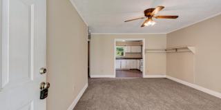 3 Bedroom Pet Friendly Home For Rent! Gallery 7