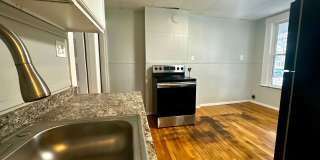 878-880 Chicopee St Gallery 1