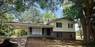 2800 Emerald Avenue Gallery 1