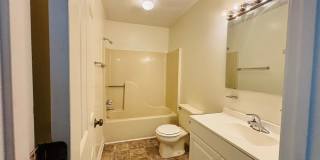 4 Bedroom 3 Bath with Den Townhouse 4 Bedroom 3 Bath with Den Townhouse Gallery 15