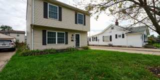 Spacious 3-Bedroom Eastlake Home with Two-Car Garage Gallery 1