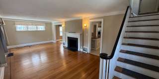 Beautiful 3 Bed, 2 Bath Single Family Colonial for Rent in New Britain! Gallery 5