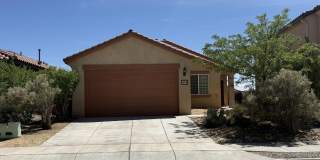 405 Loma Linda Loop NE Gallery 1