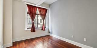 1500-00 CHESTNUT Street Gallery 14