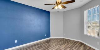 1505 N Center Gallery 13