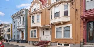 21N Ferry Street Gallery 1