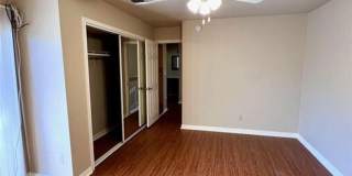 Arbor Village Condominium / Beautiful Update Unit / Refrigerator, Washer & Dryer included Gallery 23