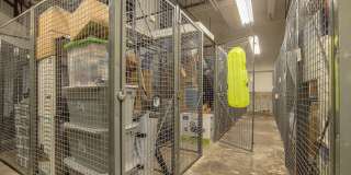 One Bedroom Unit in Wonderful Western Auto Lofts Gallery 33