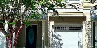 50% OFF 1ST MONTH RENT ----- Adorable 3B/2.5B Unfurnished Townhome located in Twin Lakes Neighborhood! Gallery 1