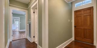 2627 Laharpe Street Gallery 13