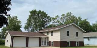 2009 Great Bend Boulevard Gallery 1