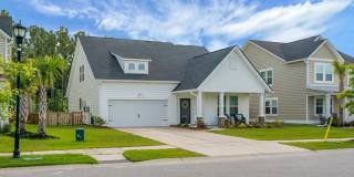 995 Arrowwood Way Gallery 1