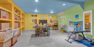 21 Old Queens Court Gallery 35