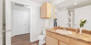 Hickory Point Apartments Gallery 26