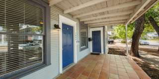 AVAILABLE AUGUST: Prime Location - 3 BR / 1 BA home located in Downtown and Walk to UT Gallery 7