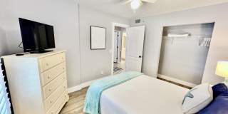 425 Buchanan Avenue Gallery 12