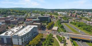 The Brit Apartments Gallery 9