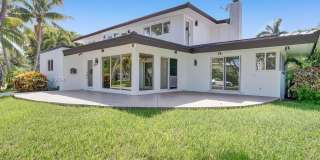 911 N Northlake Dr Gallery 39