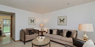 2043 Essex Gallery 1