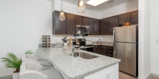 55+ Senior Living Community - Zen Apartments Gallery 16