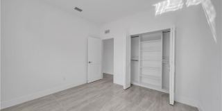 1142 Dutchess St E Gallery 22