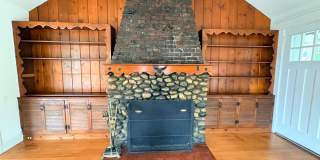 Charming Three Bed West Seattle Vintage Home Near Lincoln Park and Puget Sound! Gallery 13