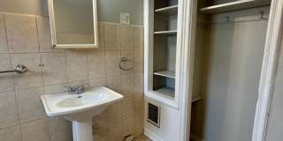 4-bedroom home in the heat of Reading! Gallery 21