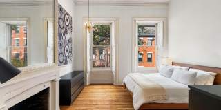 1714 SPRUCE Street Gallery 27
