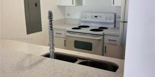 900 SW 8th St Gallery 20