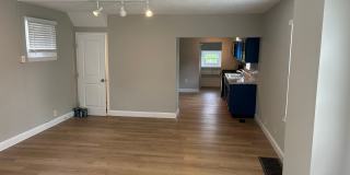 Large Home in Lindenwood Park Gallery 15
