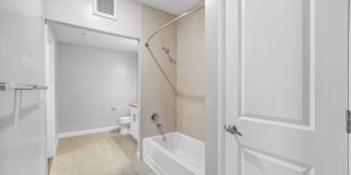 Harbor Pointe Gallery 101