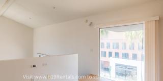 Loft Condo with Views & Deck Gallery 13