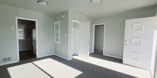 1388 Glenrose Dr S Gallery 4