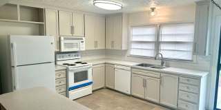 Updated Charming 3 bed 1-bath Gallery 16