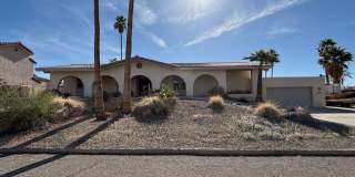 3 Bedroom - 2 Bath Pool Home on the Golf Course Gallery 1