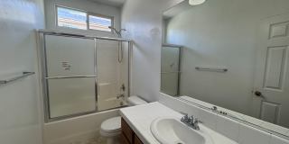 NW Bakersfield home! Gallery 10