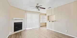 River Oaks Gallery 23