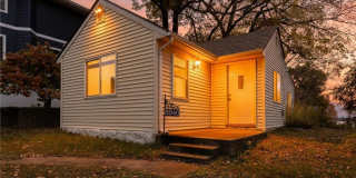 2340 Ives Lane N Gallery 1