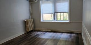 2322 Commonwealth Gallery 5