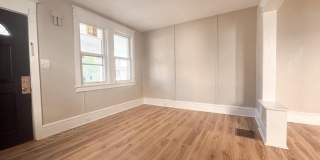 27 E ADAMS Street Gallery 1