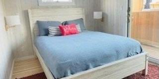 329 Surf Road Gallery 8