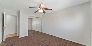 1308 E Oaks Street Gallery 10