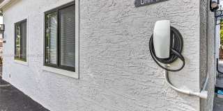 2633 NE 13th Ave Gallery 23