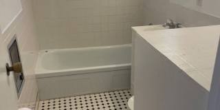 Gross Street Gallery 41