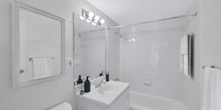 Crystal Plaza Apartments Gallery 56