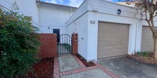 Great Townhome in the Pocket area close to everything! Gallery 4