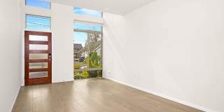 Exceptional 3 bdrm+office Modern Townhome Gallery 3